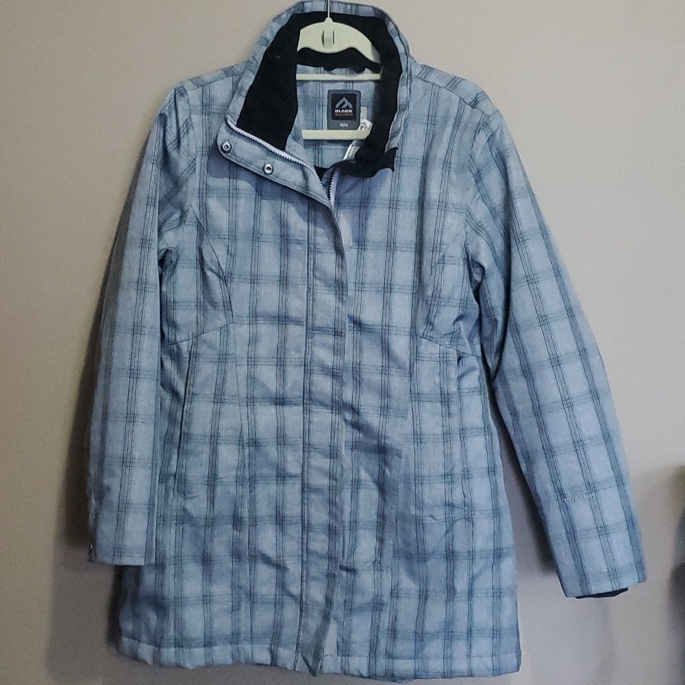 Black mountain hybrid jacket size medium